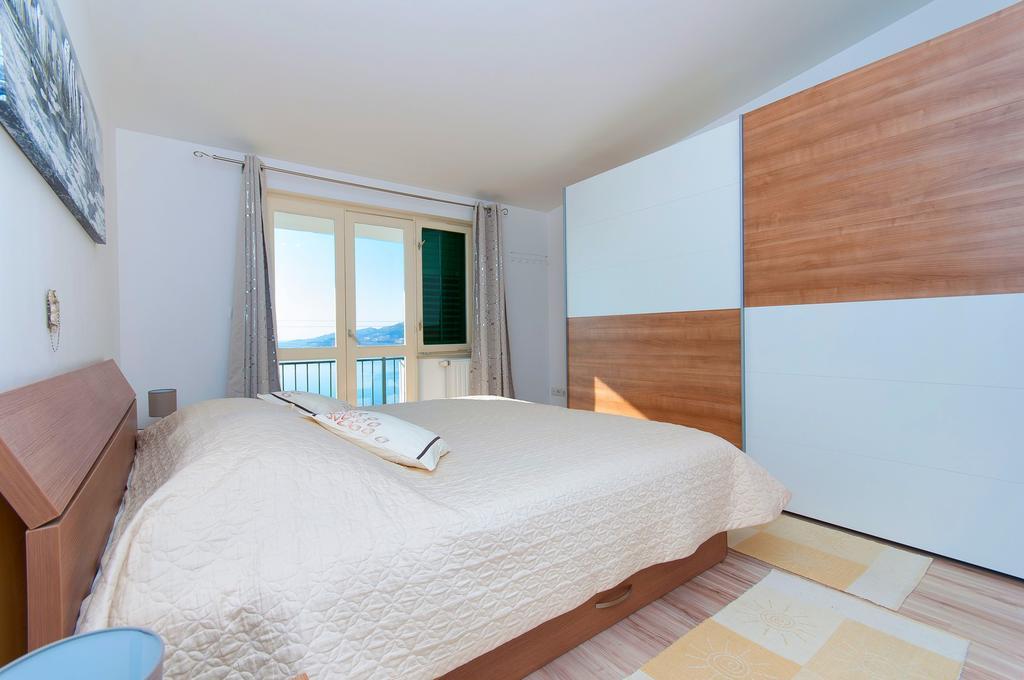 אומיס Apartment Lelas מראה חיצוני תמונה