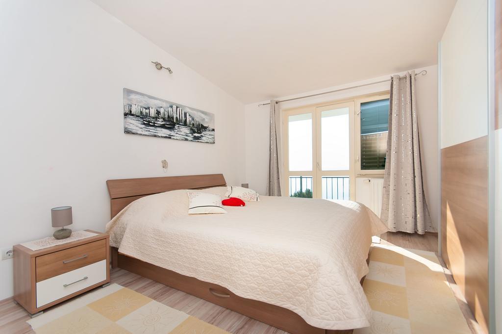 אומיס Apartment Lelas מראה חיצוני תמונה