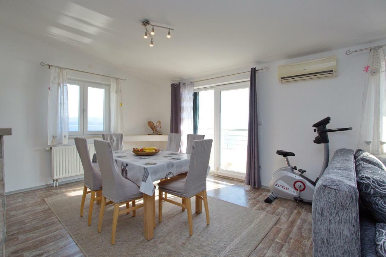 אומיס Apartment Lelas מראה חיצוני תמונה